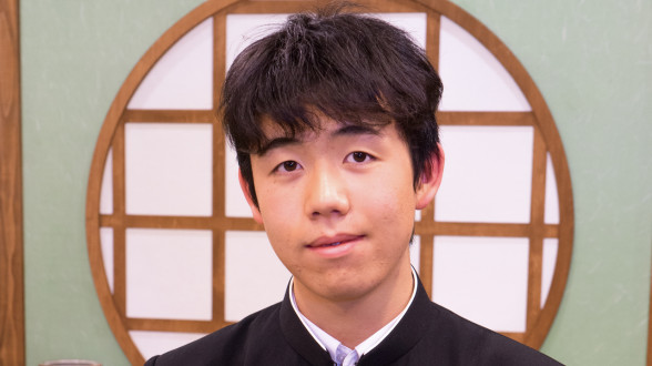 藤井聡太は稀代の天才棋士！羽生三冠も破る将棋は記録と成績が凄い！ | チャナレの達人