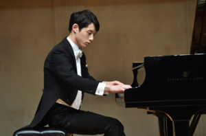 坂口健太郎はピアノで革命を弾ける？動画は？習ってるけど下手？